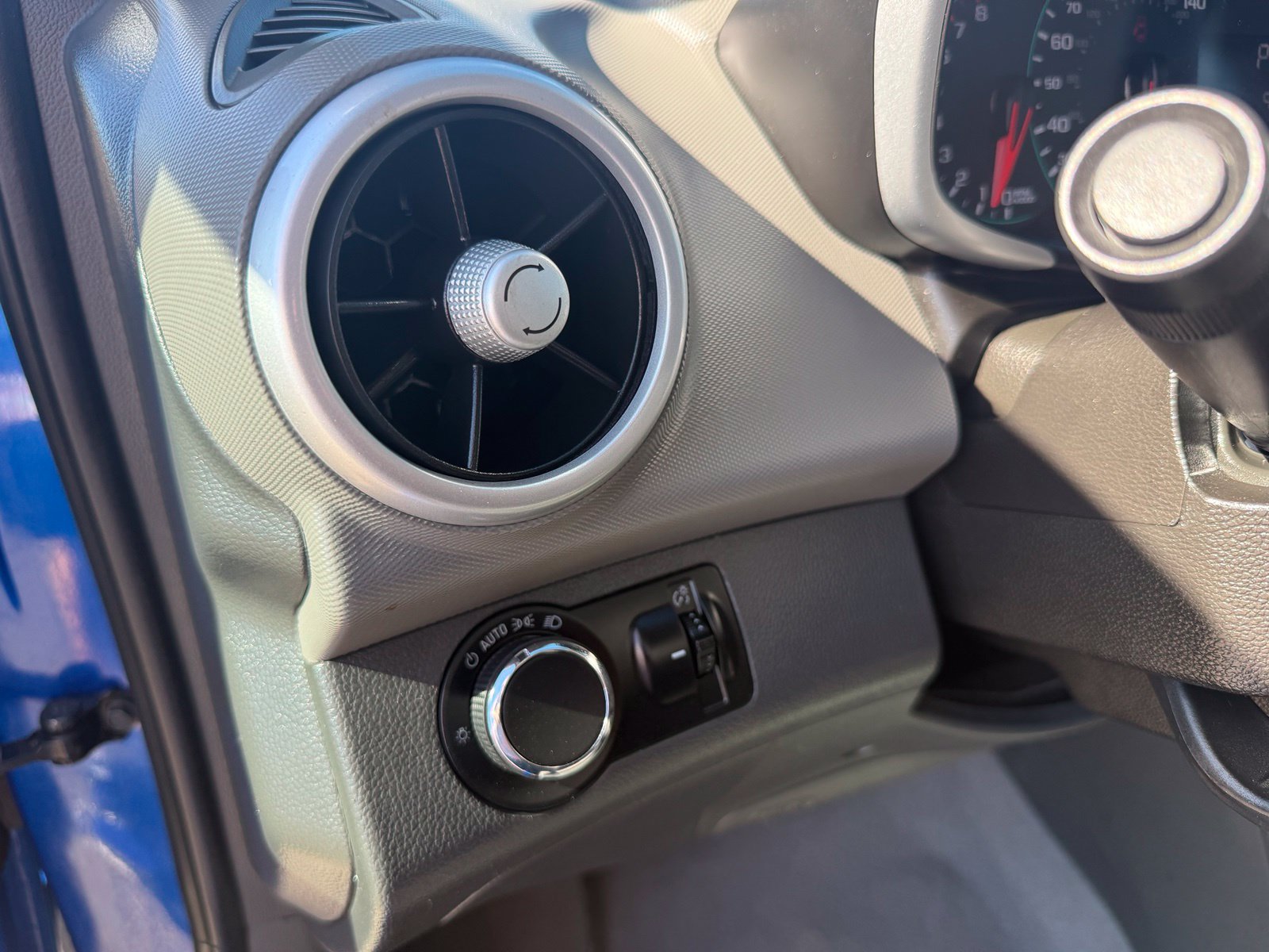 Certified 2020 Chevrolet Sonic LT FWD image 11