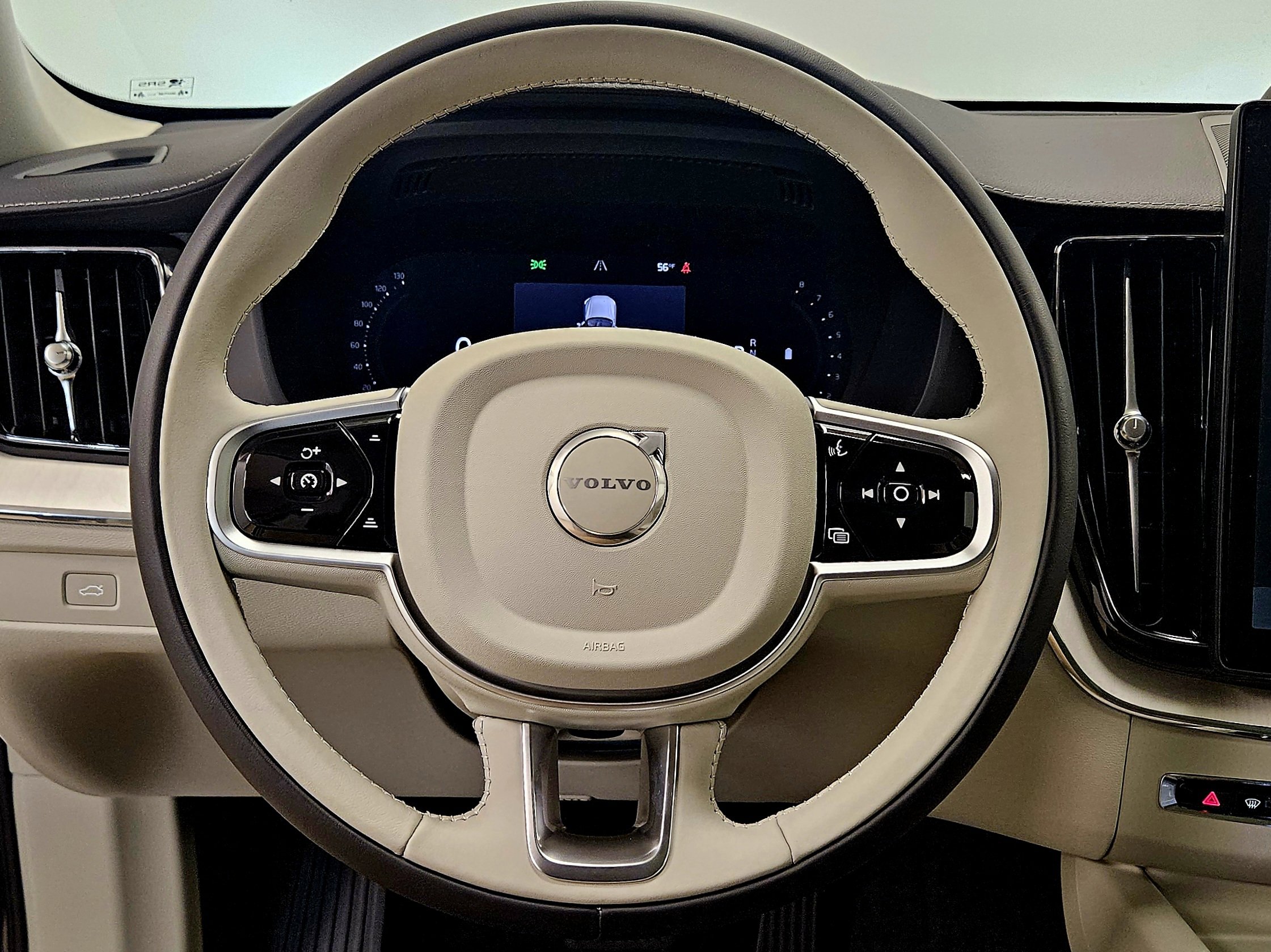 New 2026 Volvo XC60 B5 Ultra w/ Climate Package AWD/4WD image 43