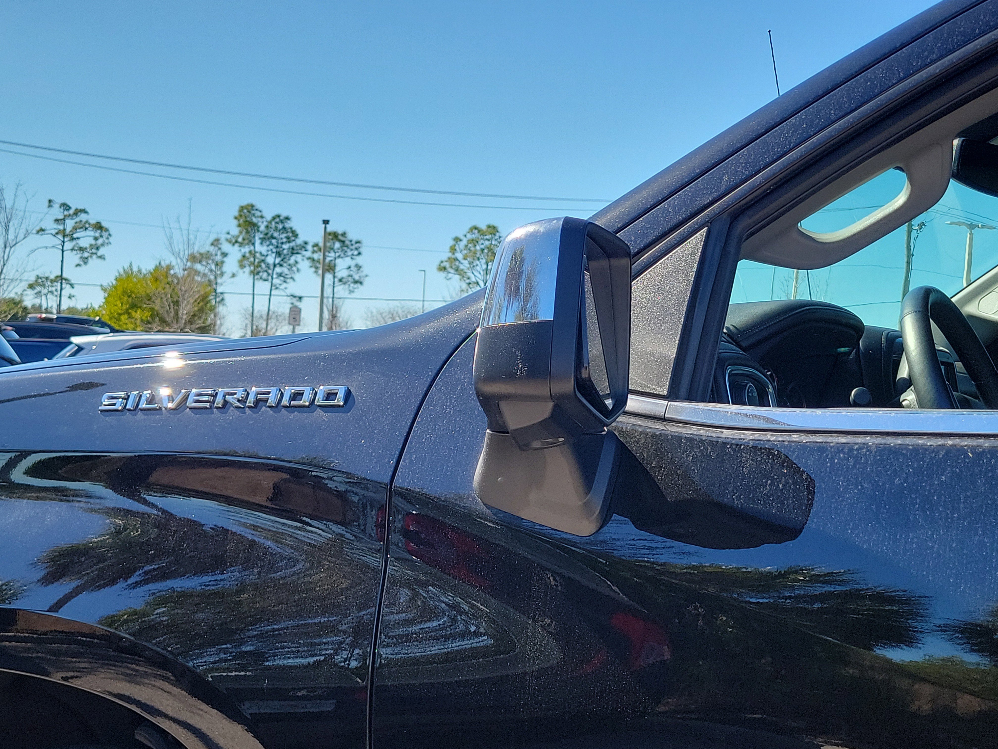 Used 2022 Chevrolet Silverado 1500 LTZ image 7