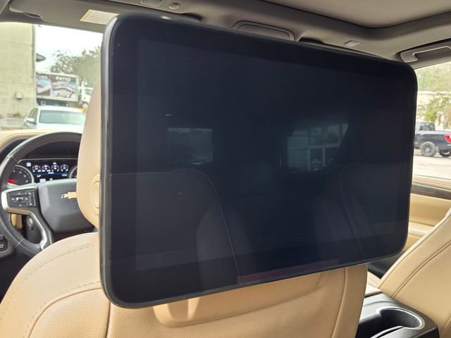 Used 2021 Chevrolet Tahoe Premier w/ Premium Package image 14