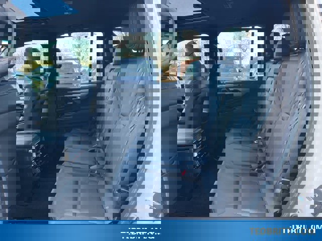 Used 2024 Lexus LX 600 F Sport image 15