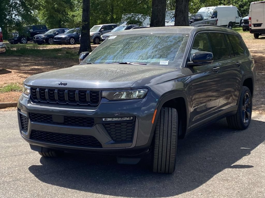 New 2026 Jeep Grand Cherokee L Limited w/ Limited Altitude Package RWD image 33