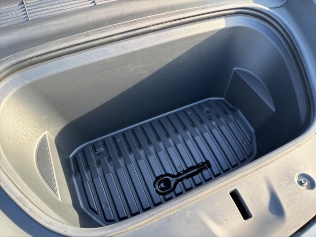 Used 2021 Tesla Model Y Long Range image 27