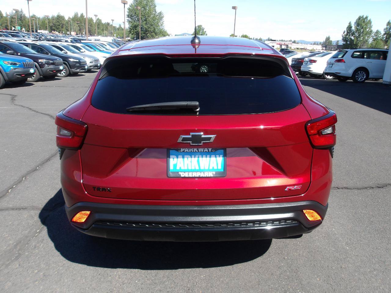 Used 2024 Chevrolet Trax RS w/ Sunroof Package FWD image 4
