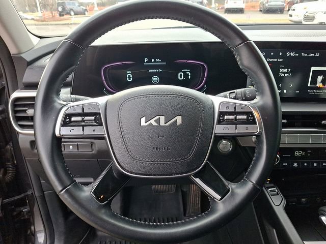 Used 2024 Kia Telluride S image 16