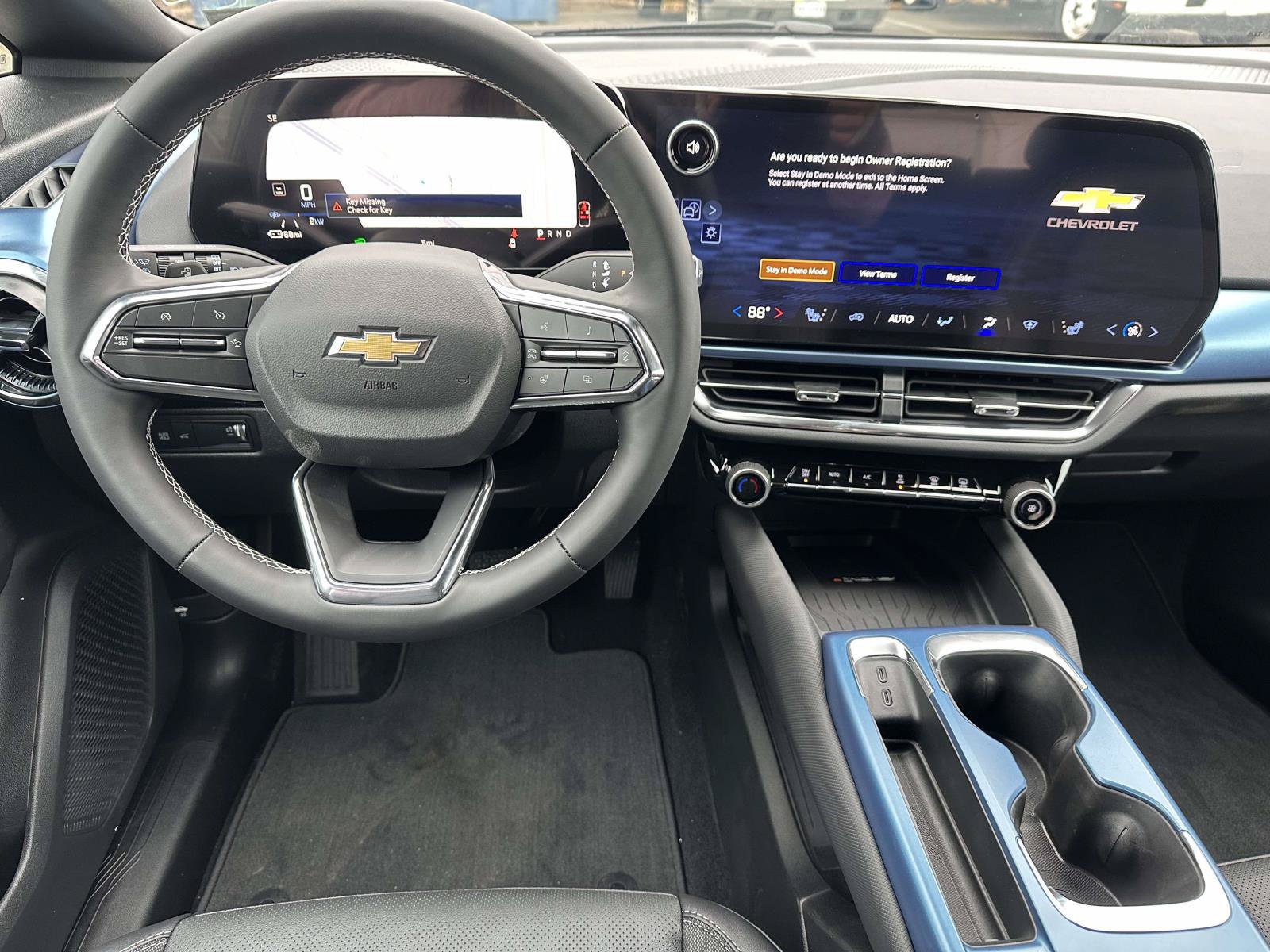 New 2026 Chevrolet Equinox EV LT AWD/4WD image 8