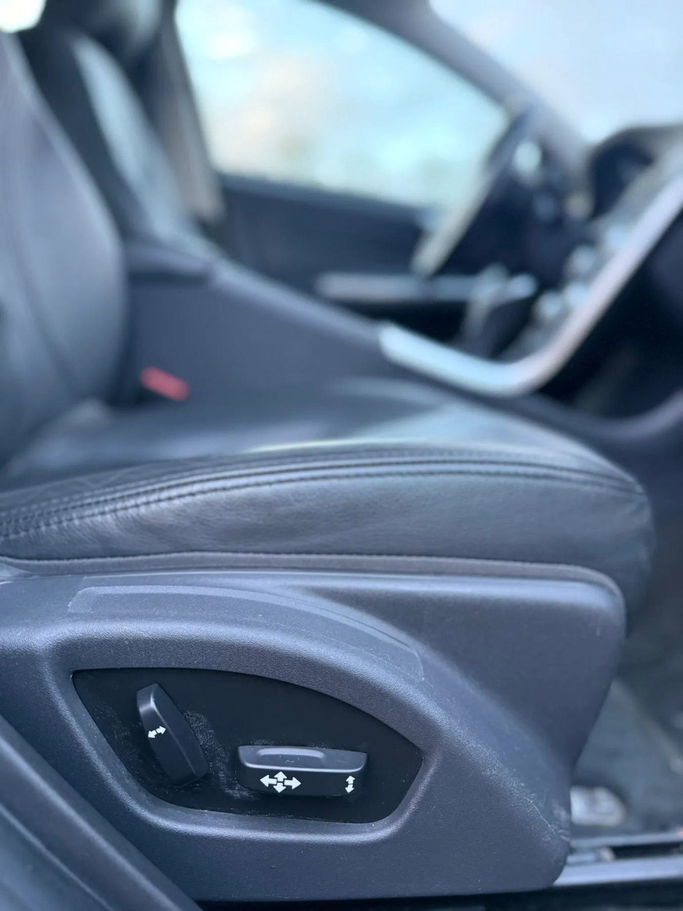 Used 2017 Volvo S60 T5 Inscription FWD image 30