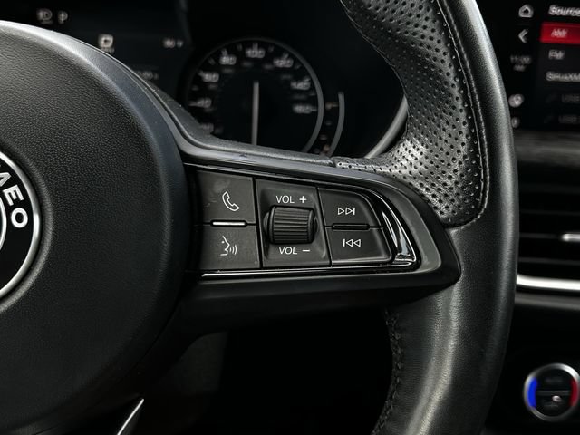 Used 2021 Alfa Romeo Stelvio Sprint w/ Nero Edizione RWD image 15