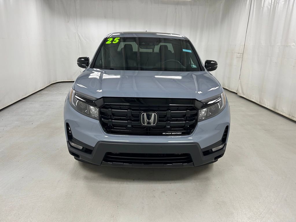Used 2025 Honda Ridgeline Black Edition image 3
