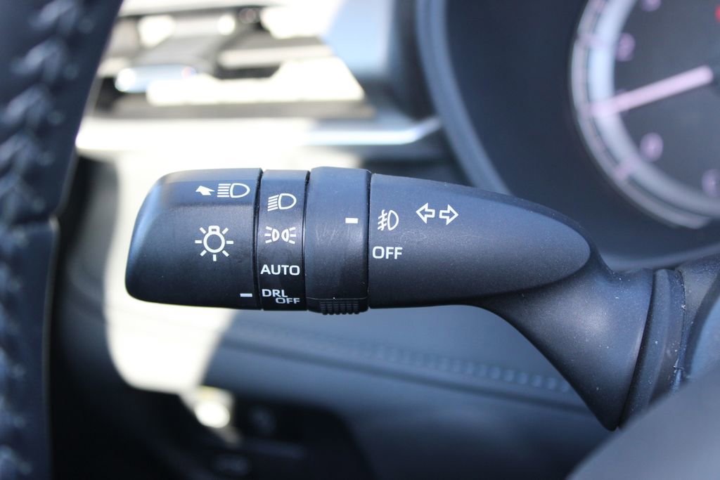 Used 2024 Toyota Highlander LE image 38