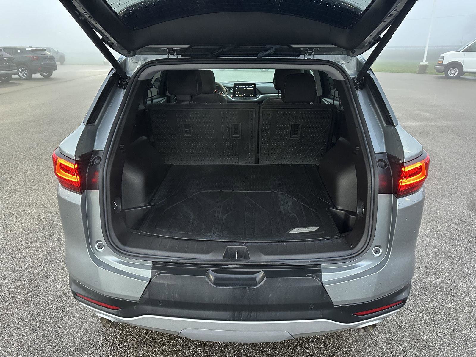 Used 2024 Chevrolet Blazer LT w/ Convenience Package FWD image 6