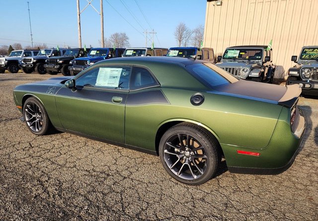 New 2023 Dodge Challenger R/T w/ T/A Package image 5