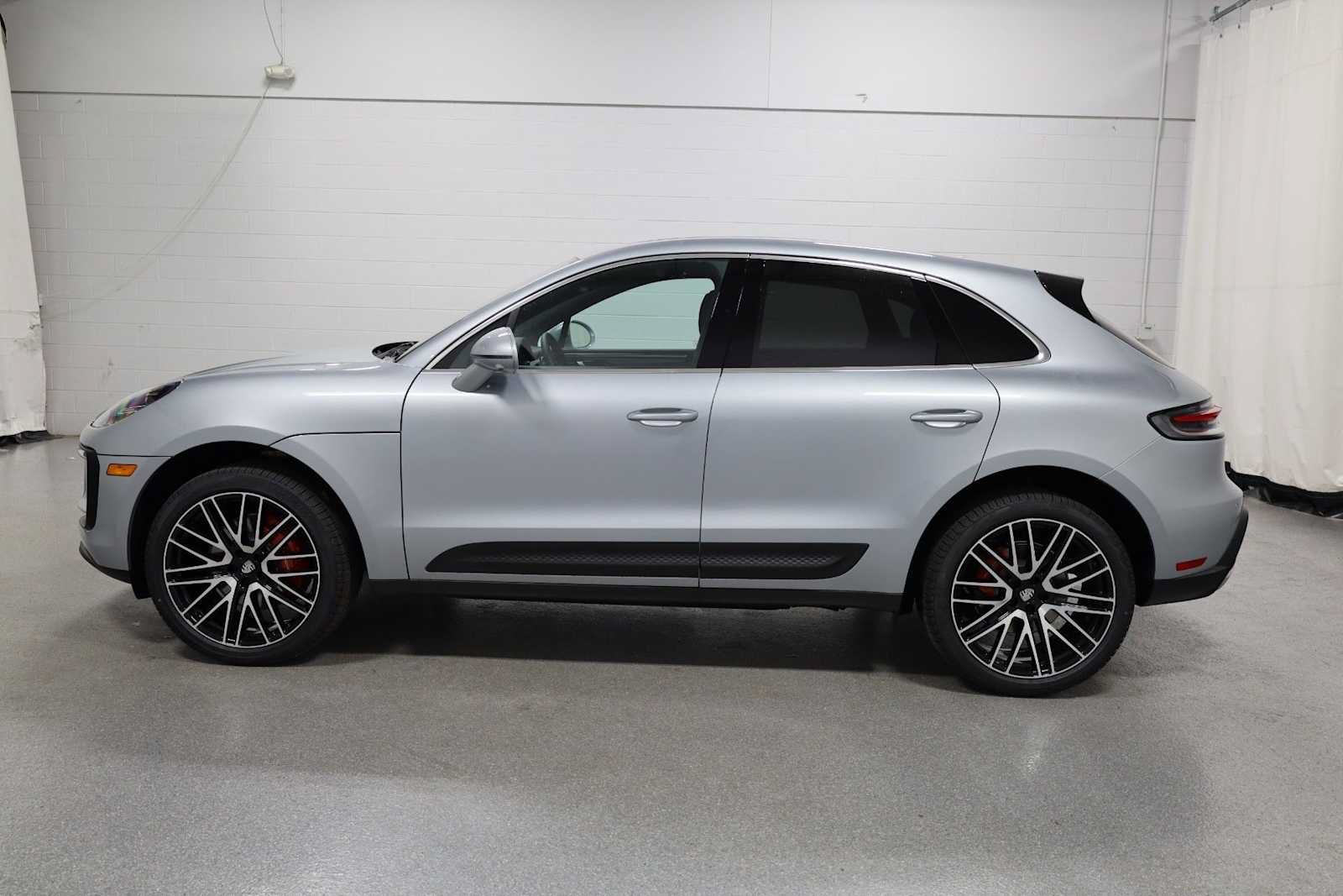 New 2026 Porsche Macan S AWD/4WD image 2