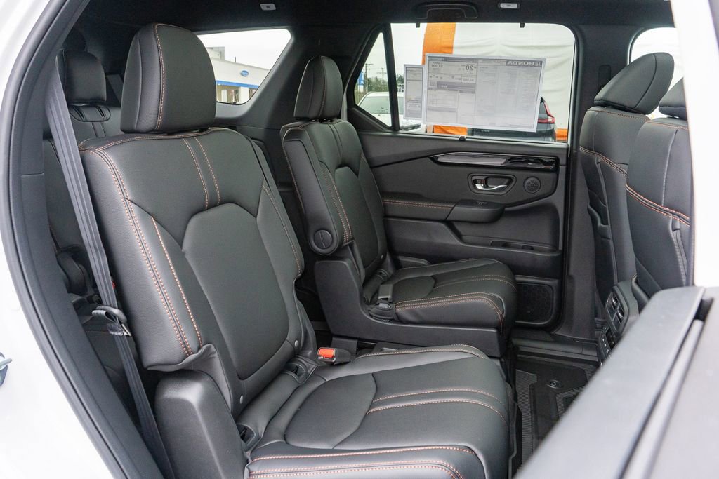 New 2026 Honda Pilot TrailSport image 16