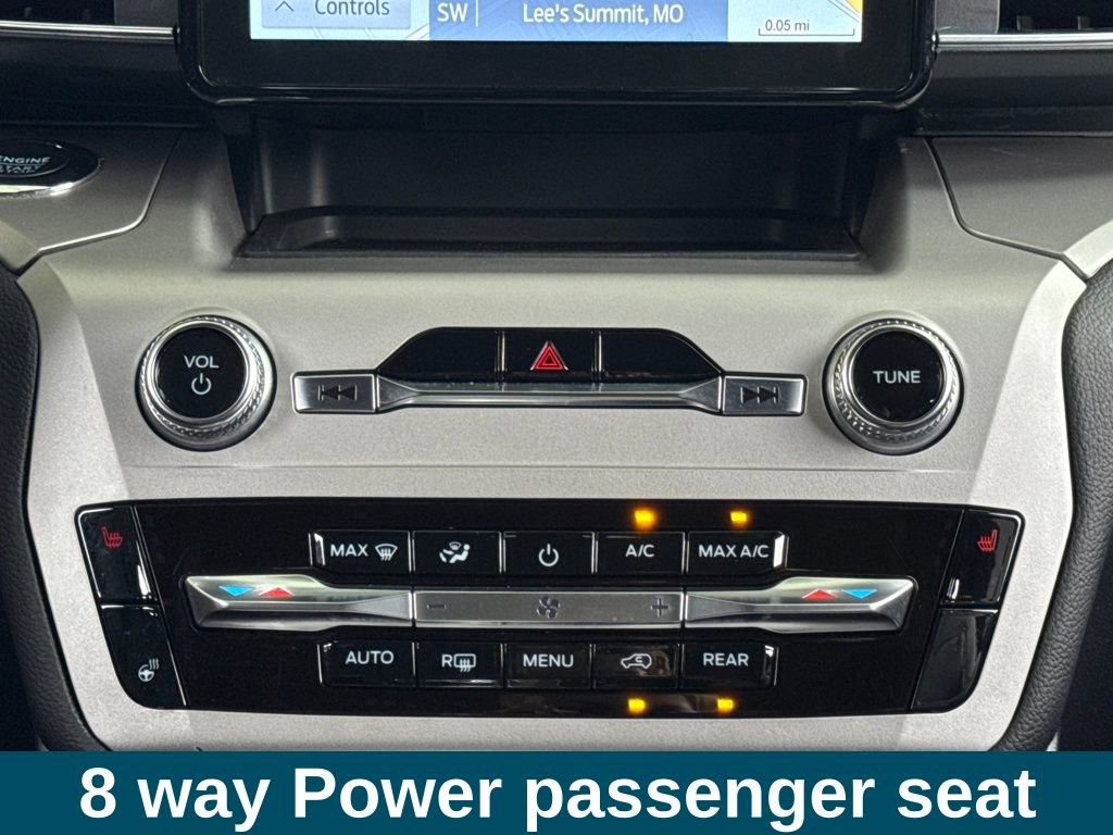 Used 2022 Ford Explorer XLT w/ Equipment Group 202A image 23