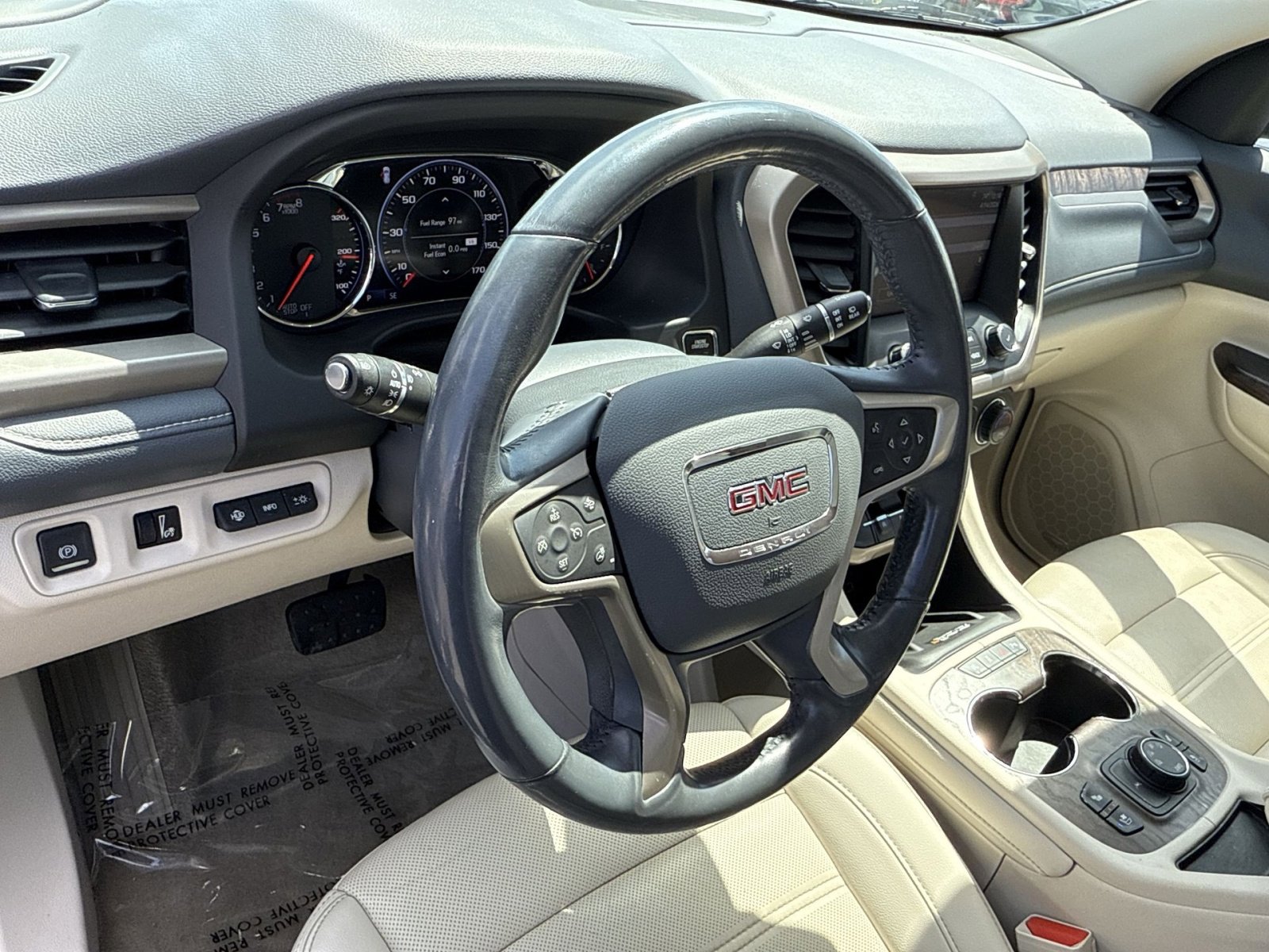 Used 2021 GMC Acadia Denali w/ Denali Technology Package AWD/4WD image 16