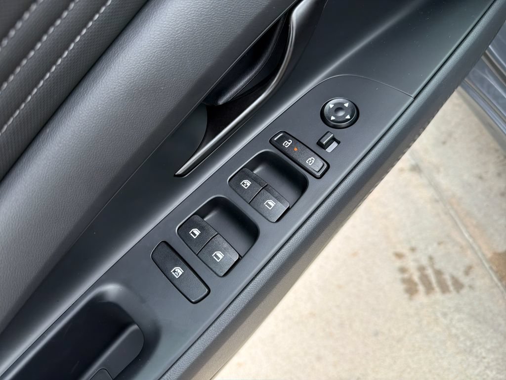 New 2026 Hyundai Elantra Sport FWD image 12