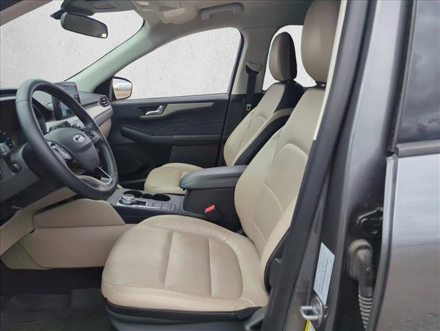 Used 2022 Ford Escape SEL image 13