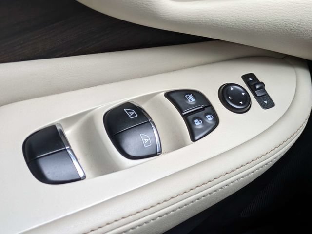 Used 2024 Nissan Murano Platinum w/ Cargo Package FWD image 27