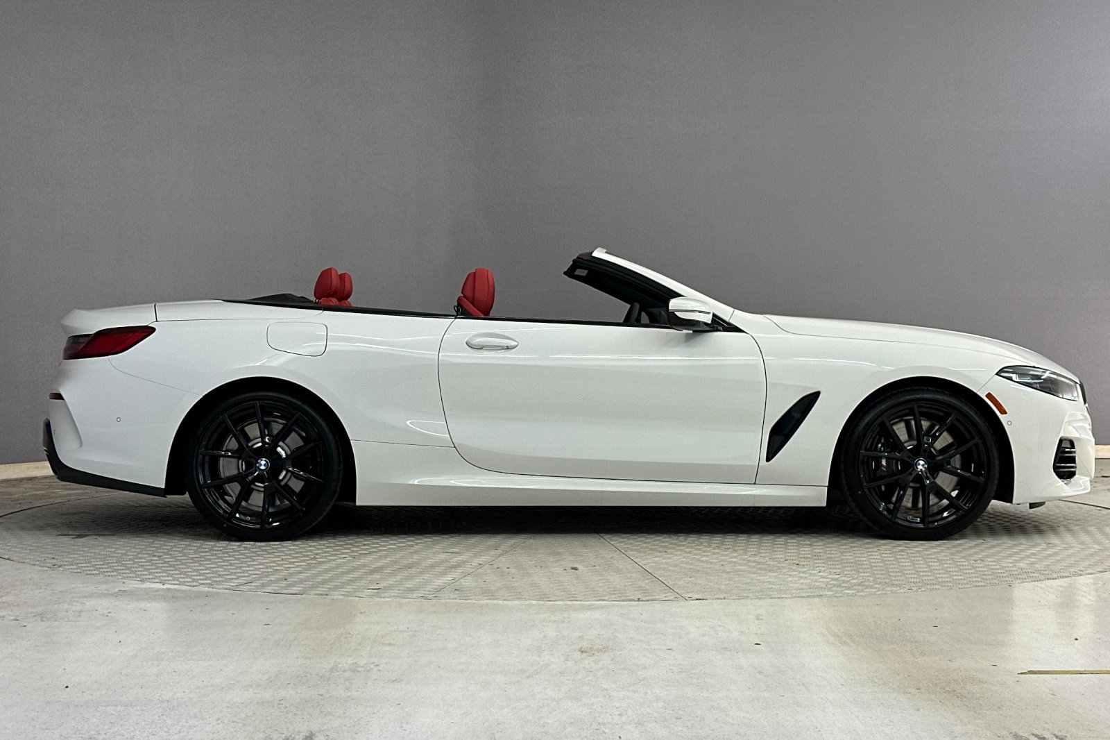 New 2026 BMW 840i Convertible RWD image 8