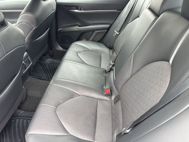 Used 2023 Toyota Camry XSE image 3