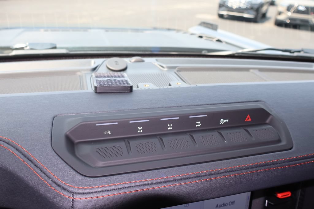 Used 2025 Ford Bronco Raptor w/ Interior Carbon Fiber Pack AWD/4WD image 32