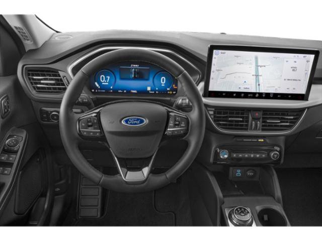 Used 2025 Ford Escape Platinum image 9