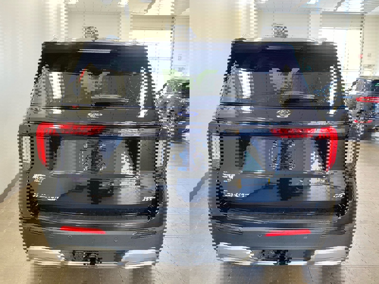 New 2026 Ford Explorer Platinum image 36