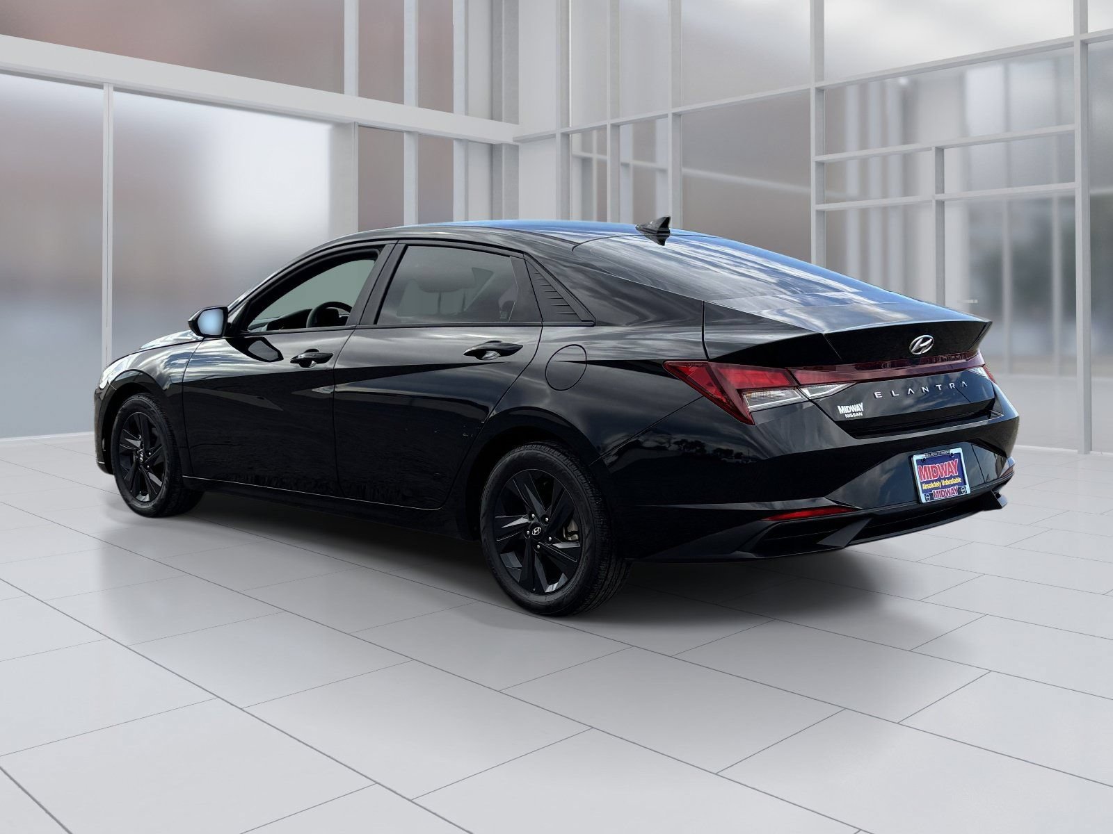 Used 2023 Hyundai Elantra SEL w/ Cargo Package FWD image 4
