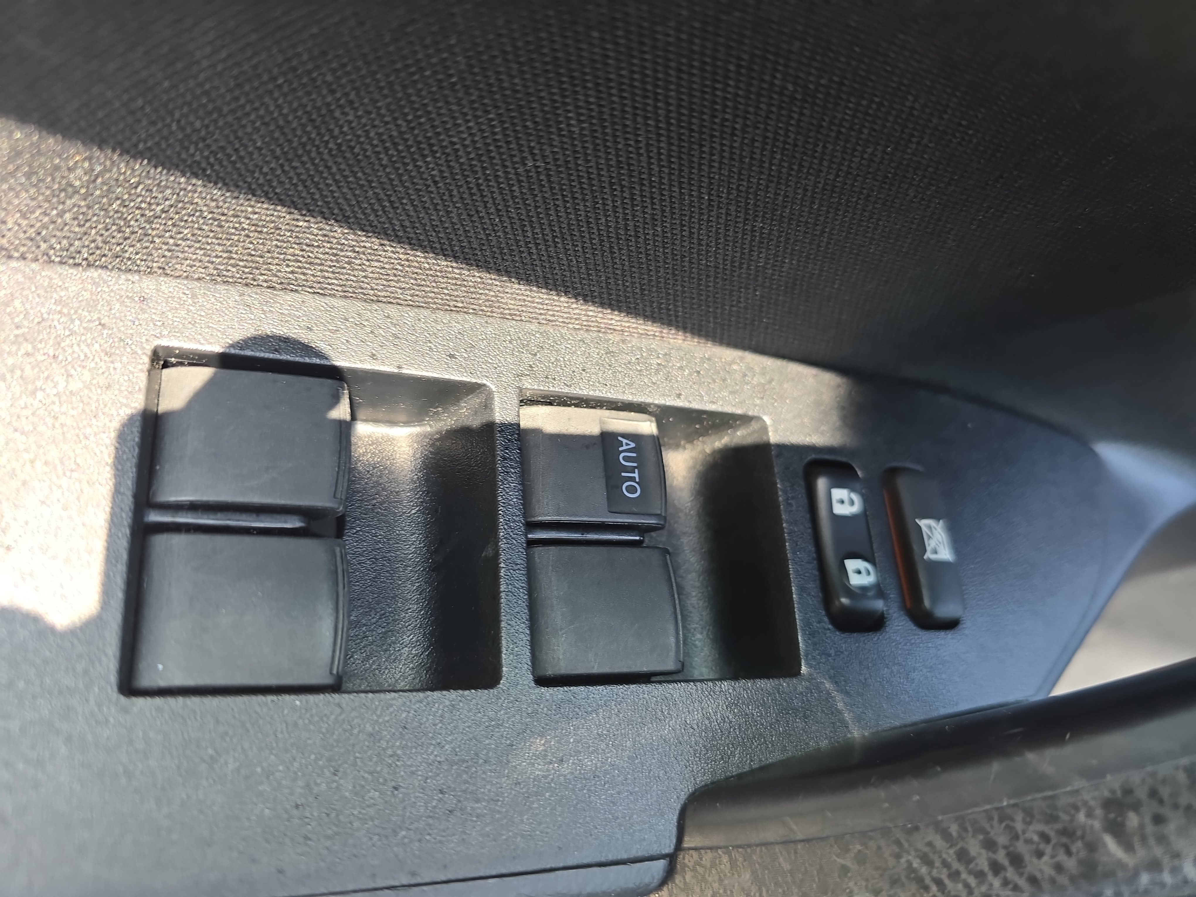 Used 2019 Toyota Corolla LE FWD image 25