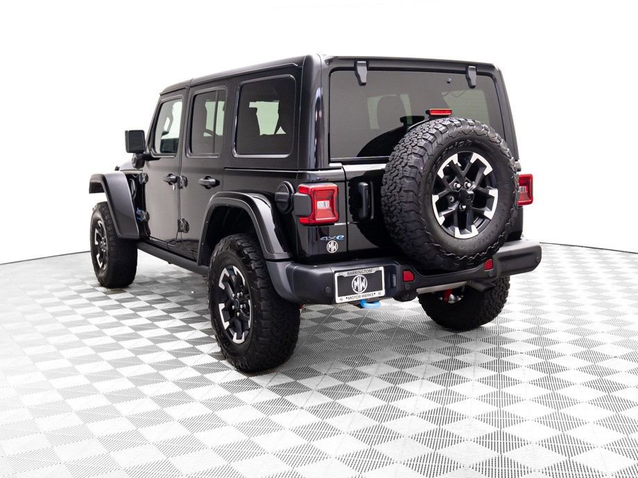 Used 2024 Jeep Wrangler Unlimited Rubicon 4xe image 3