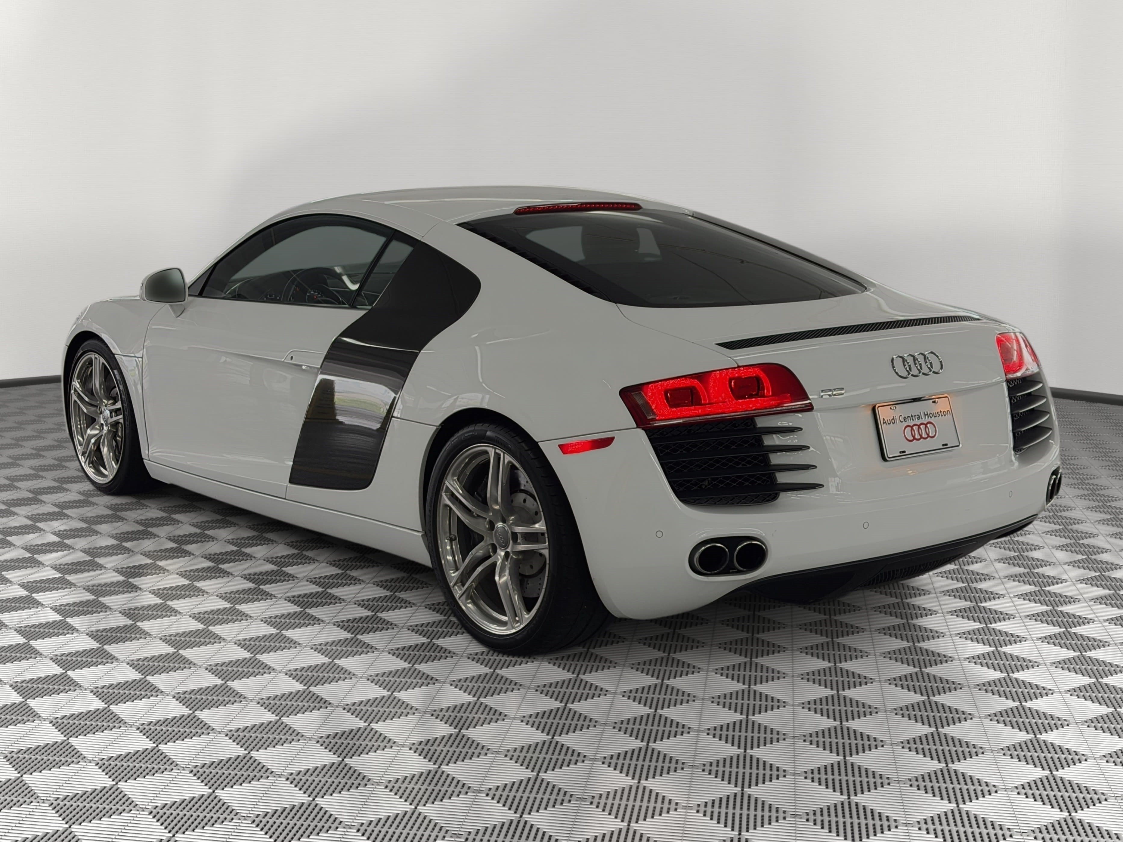 Used 2009 Audi R8 V8 AWD/4WD image 3