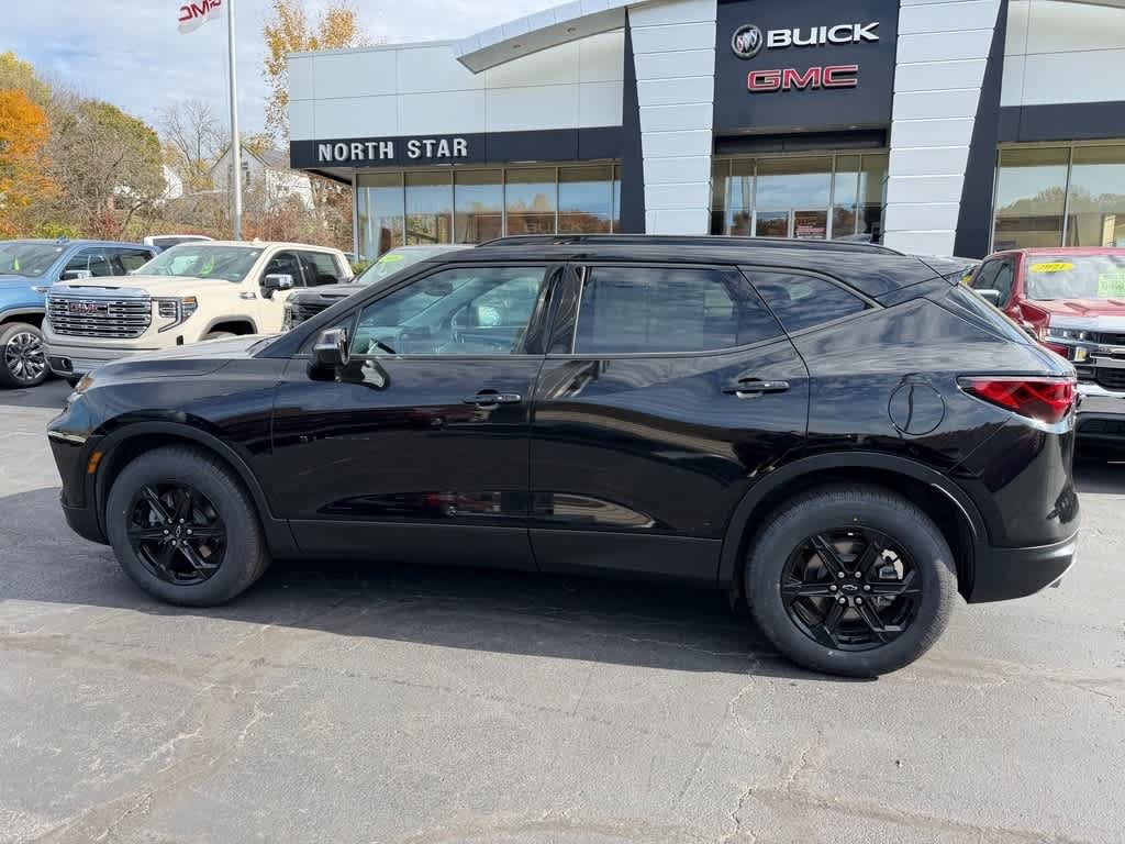 Certified 2024 Chevrolet Blazer LT w/ Midnight/Sport Edition AWD/4WD image 2