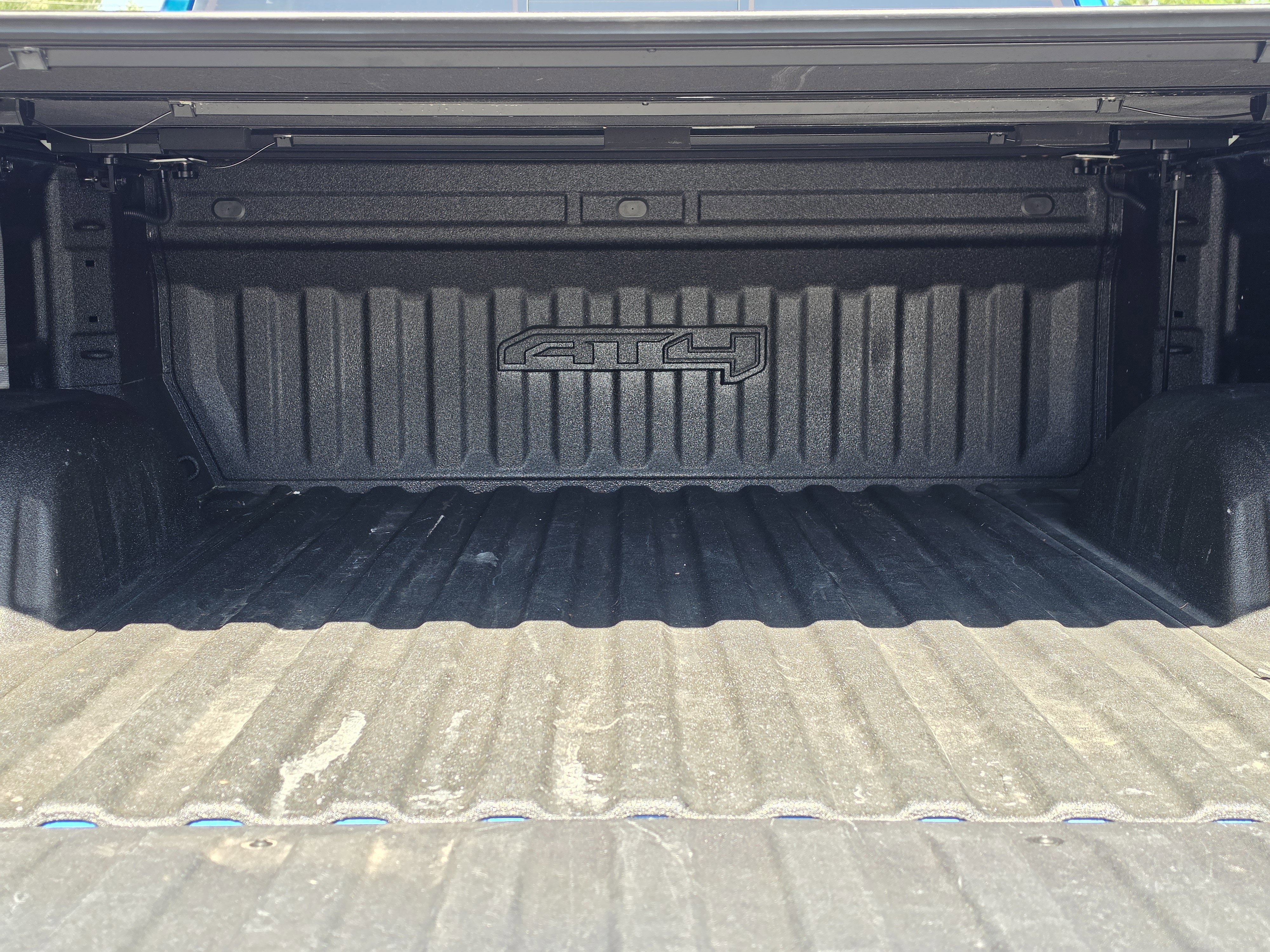 Used 2023 GMC Sierra 1500 AT4 w/ AT4 Premium Package AWD/4WD image 13