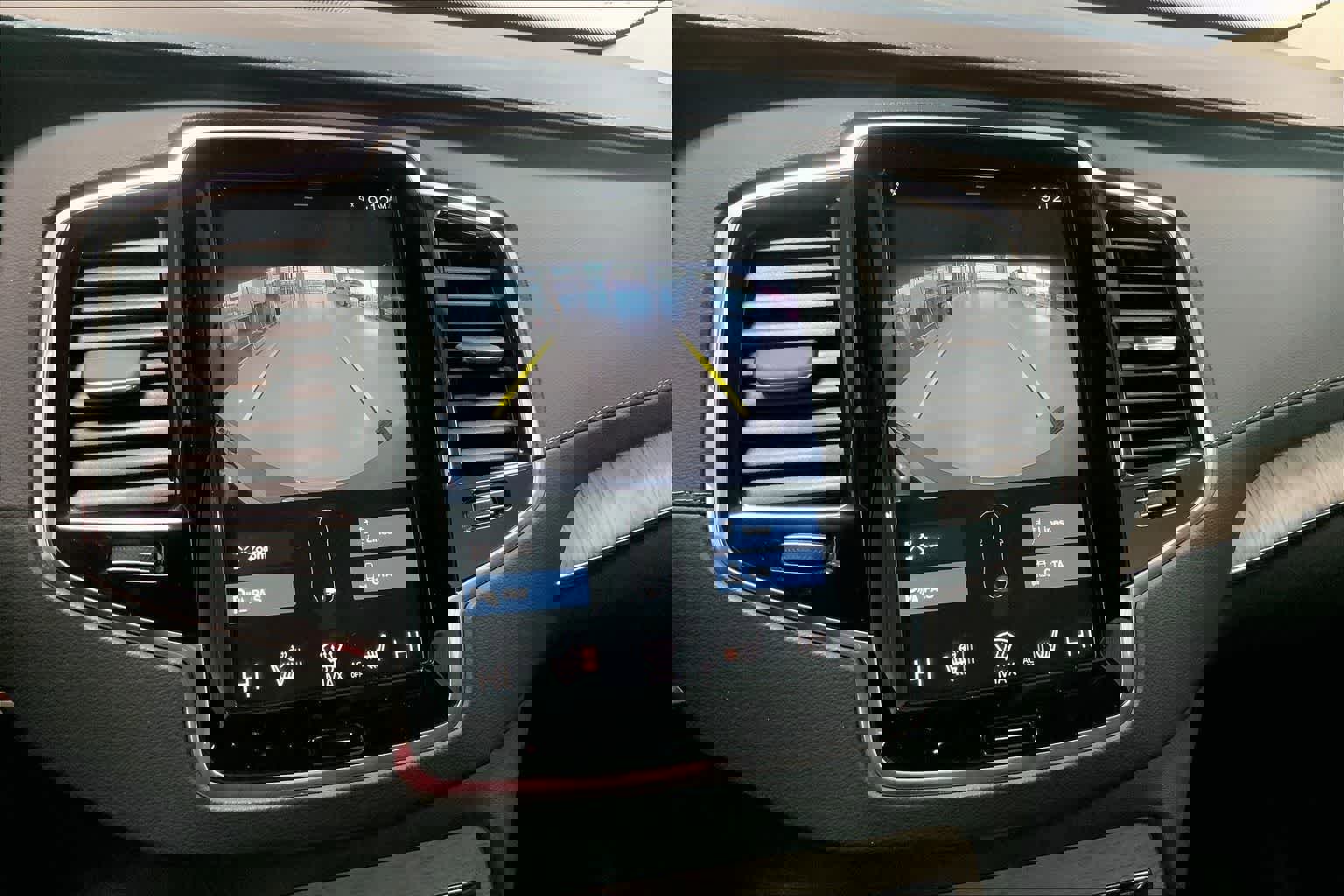 Used 2021 Volvo XC90 T6 Inscription w/ Climate Package image 26