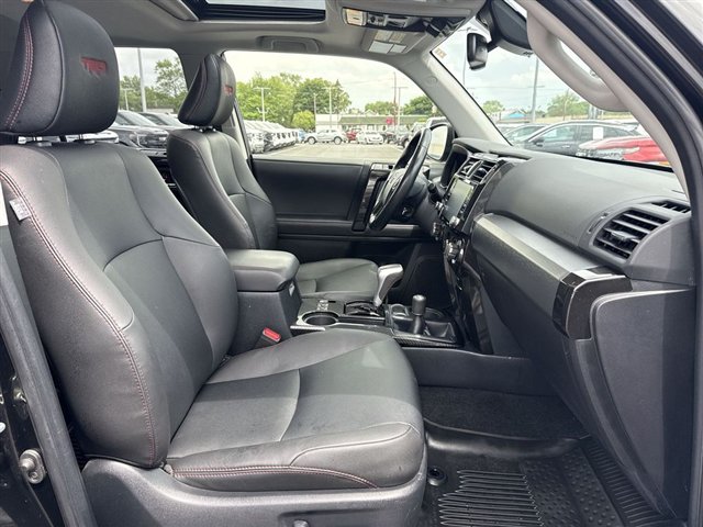 Used 2024 Toyota 4Runner TRD Off-Road Premium w/ Moonroof Package AWD/4WD image 31