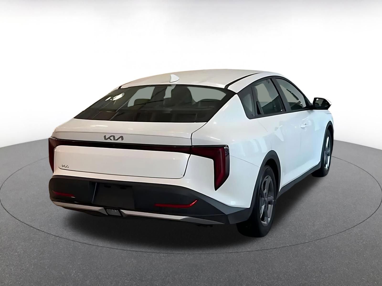 Used 2025 Kia K4 LXS image 14