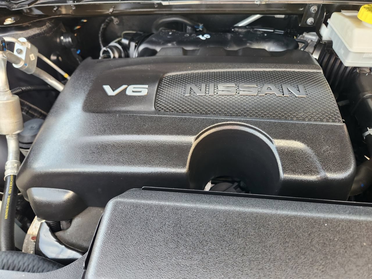 Used 2023 Nissan Pathfinder SL AWD/4WD image 30