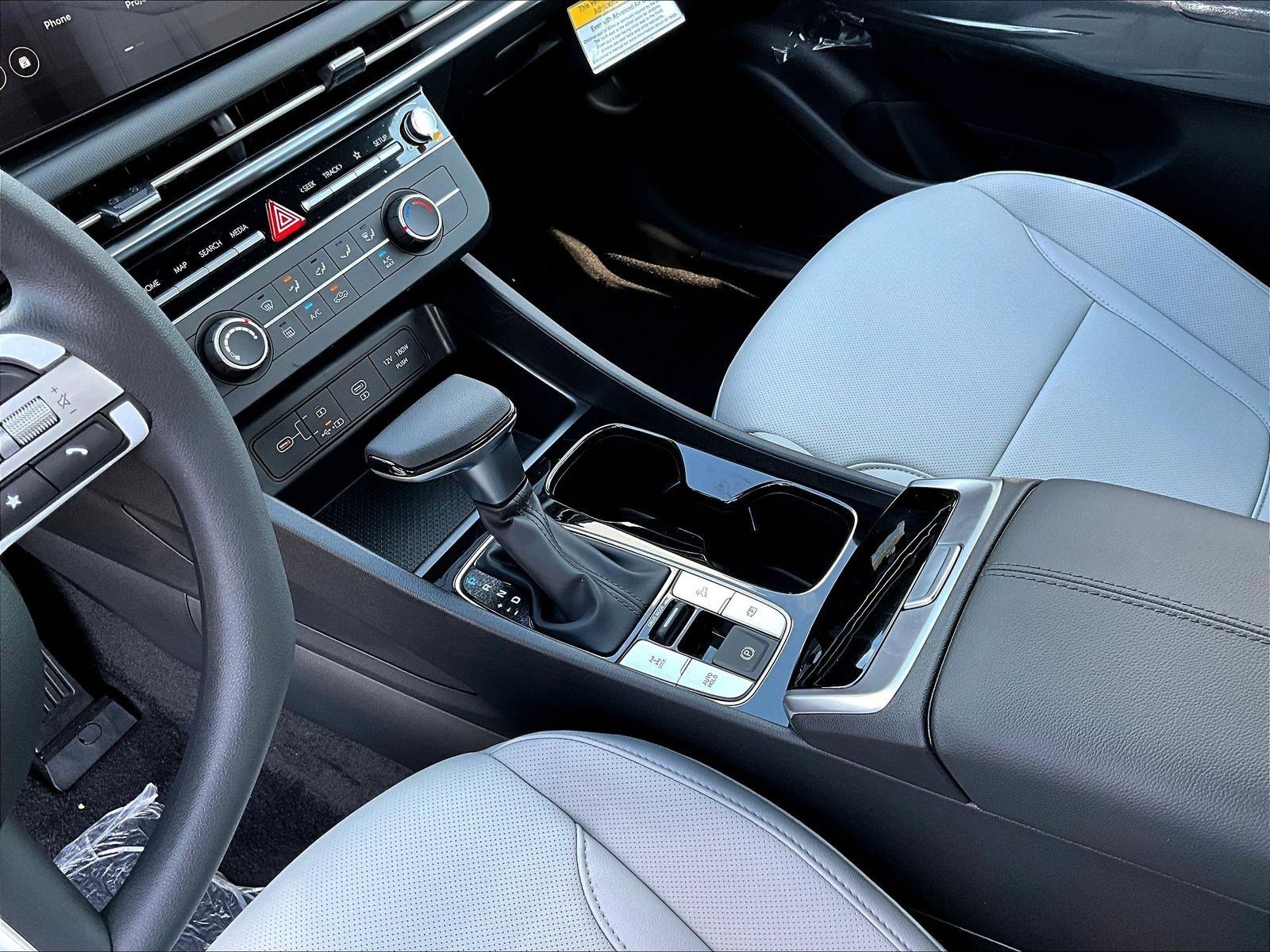 New 2027 Hyundai Santa Cruz SE AWD/4WD image 12
