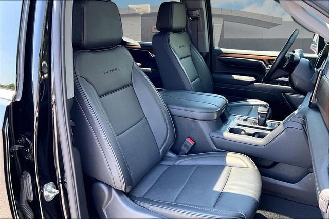 Used 2023 GMC Sierra 1500 Denali w/ Denali Reserve Package AWD/4WD image 7