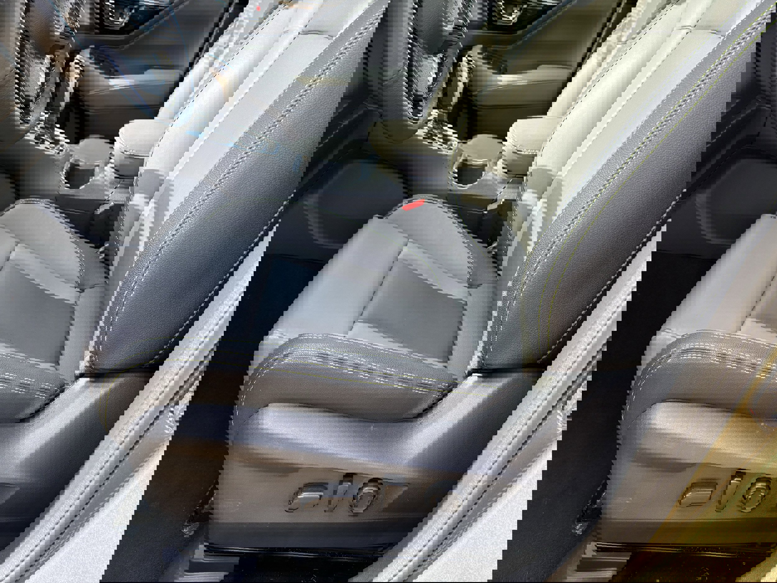 Used 2025 Subaru Outback Onyx Edition image 28