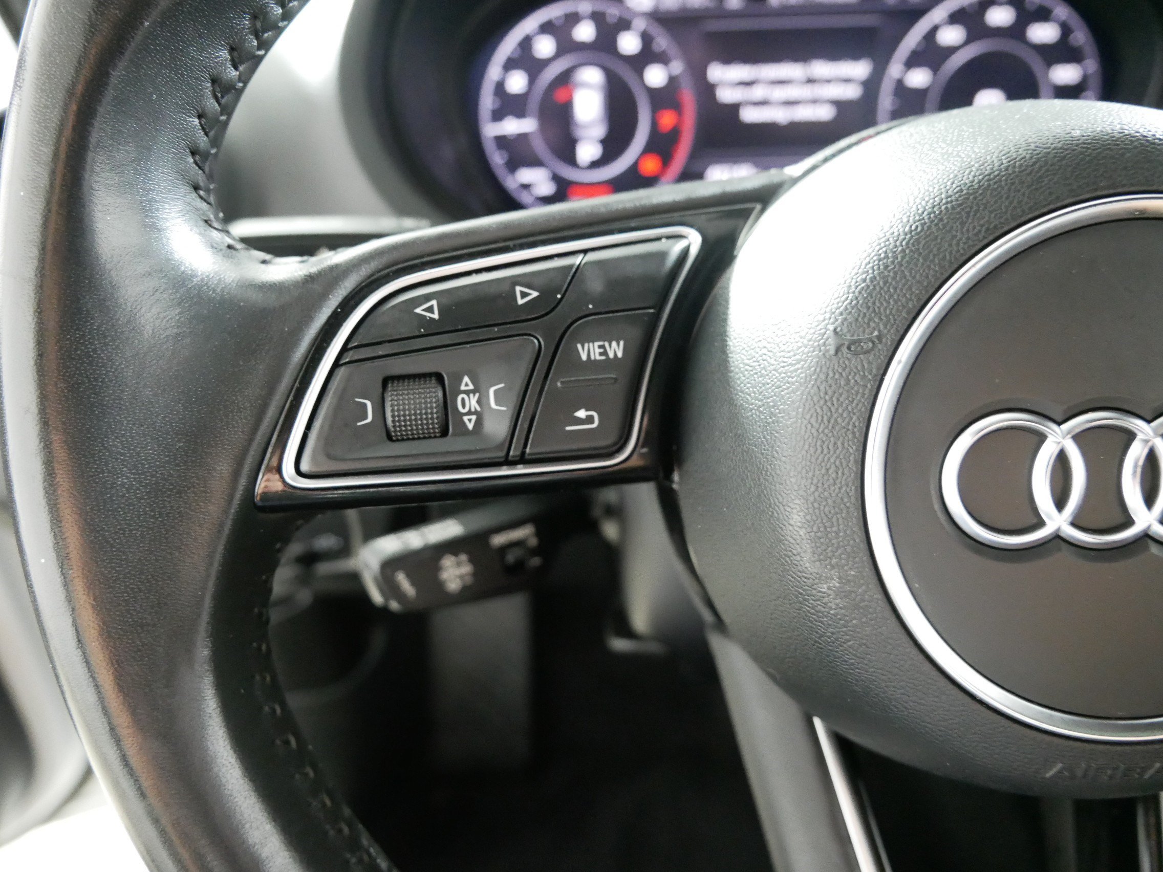 Used 2018 Audi A3 e-tron Prestige w/ Prestige Package FWD image 27