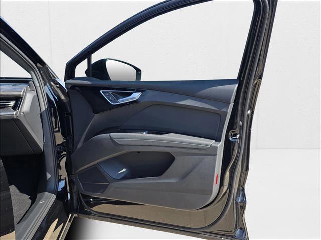 New 2026 Audi Q4 e-tron Premium image 11
