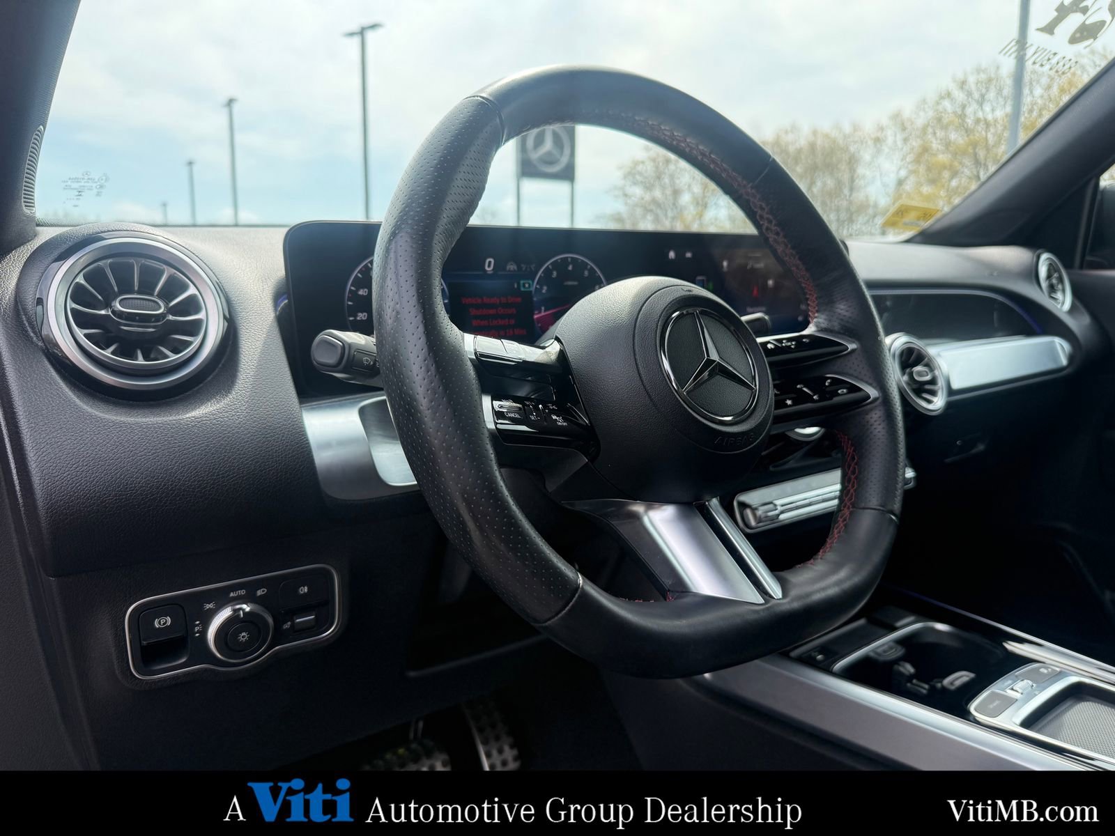 Certified 2024 Mercedes-Benz GLB 250 4MATIC image 17