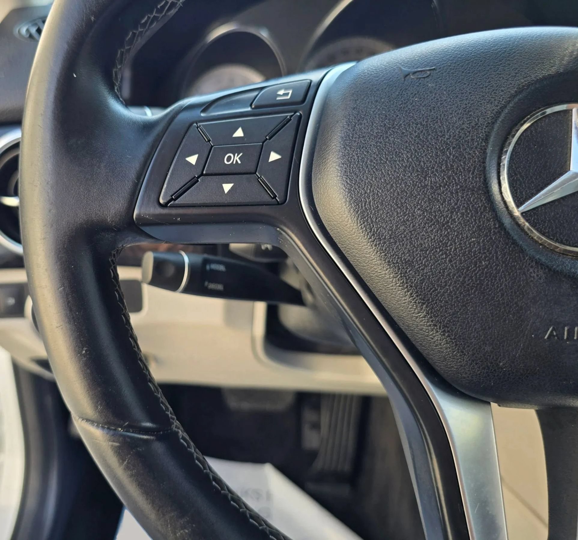 Used 2014 Mercedes-Benz GLK 350 2WD image 28