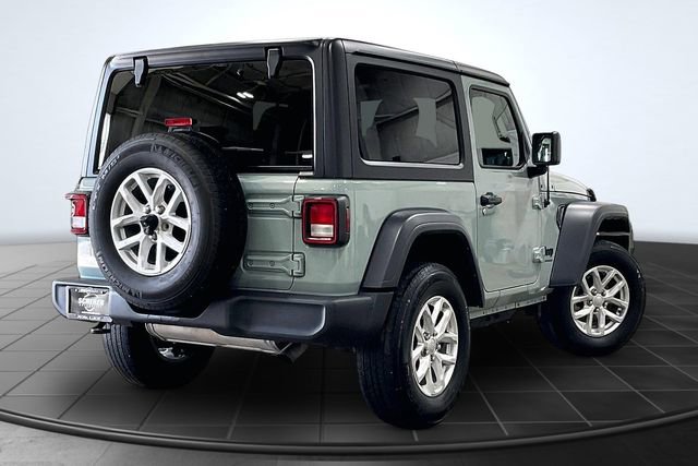 Used 2023 Jeep Wrangler Sport AWD/4WD image 2