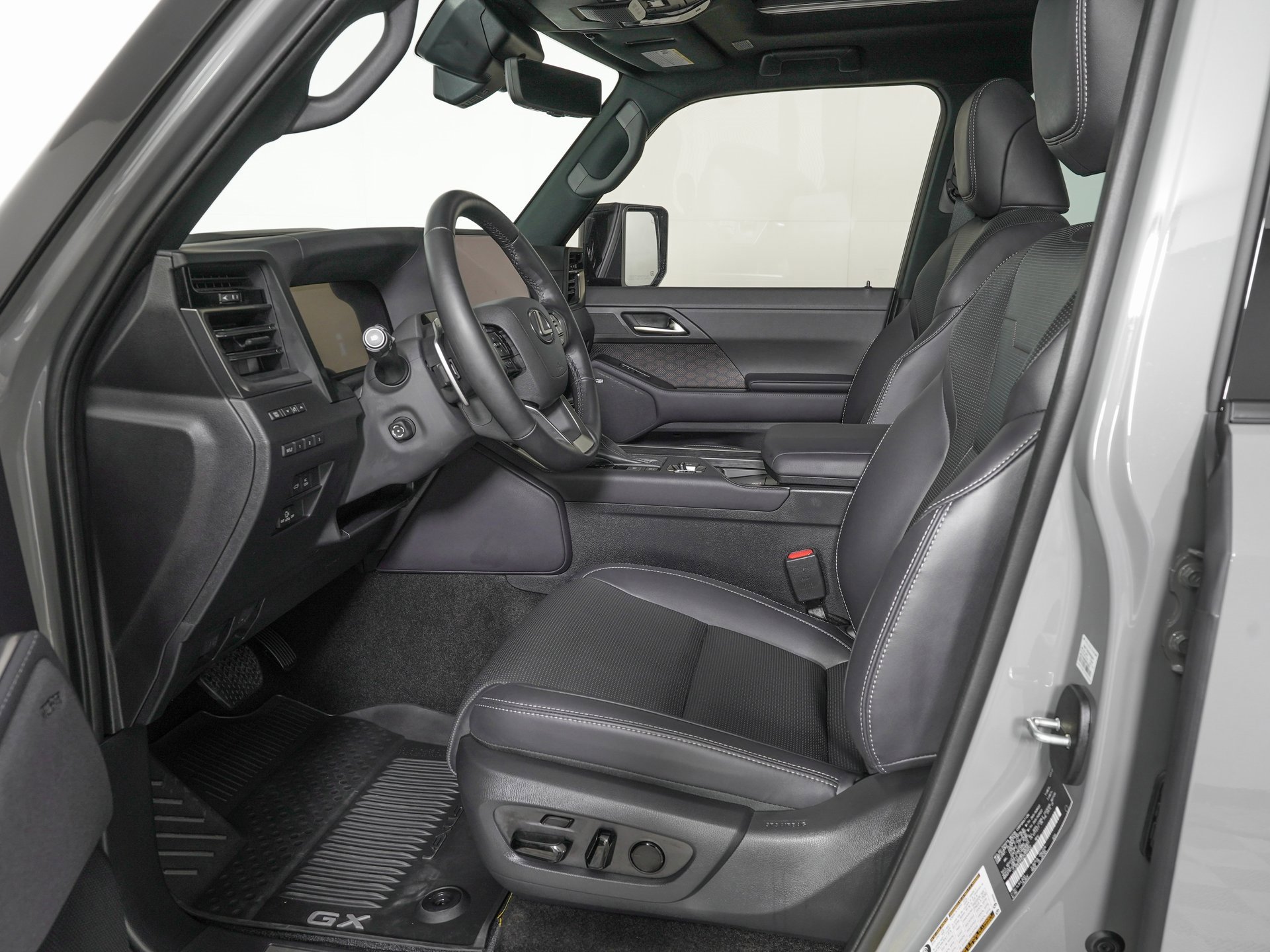 Used 2025 Lexus GX 550 image 15