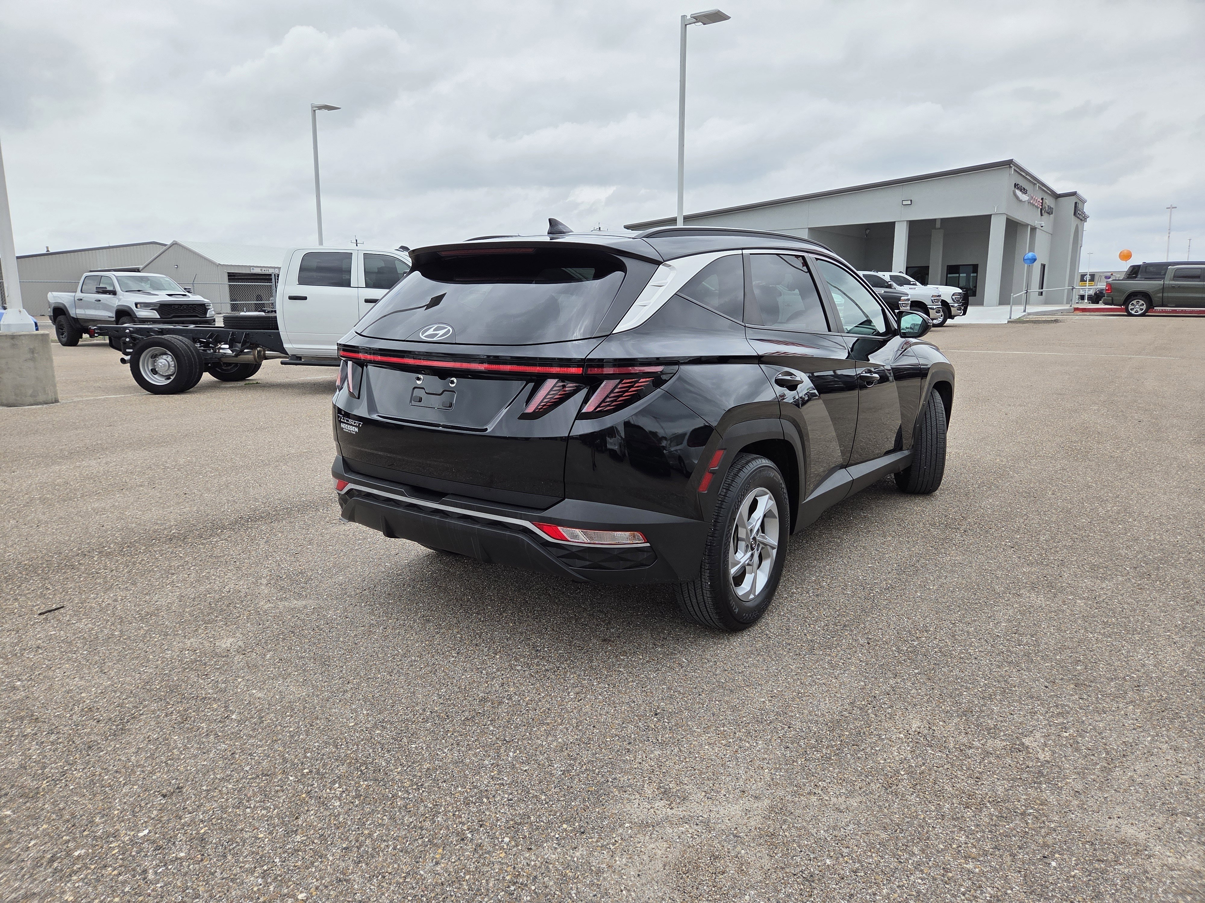 Used 2022 Hyundai Tucson SEL w/ Cargo Package FWD image 7