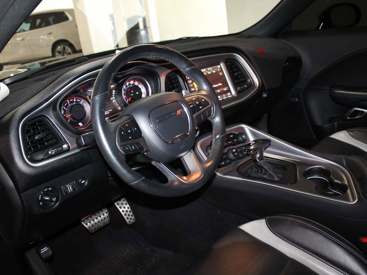 Used 2019 Dodge Challenger R/T Scat Pack w/ Scat Pack Stripe image 12