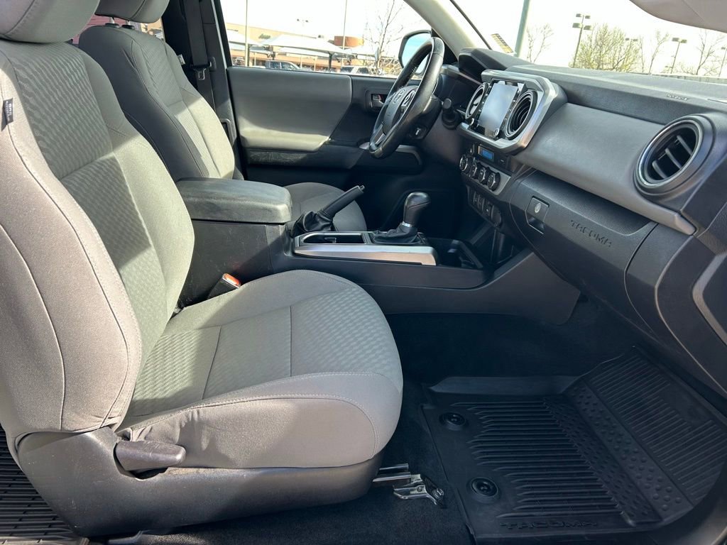 Used 2023 Toyota Tacoma SR5 AWD/4WD image 30